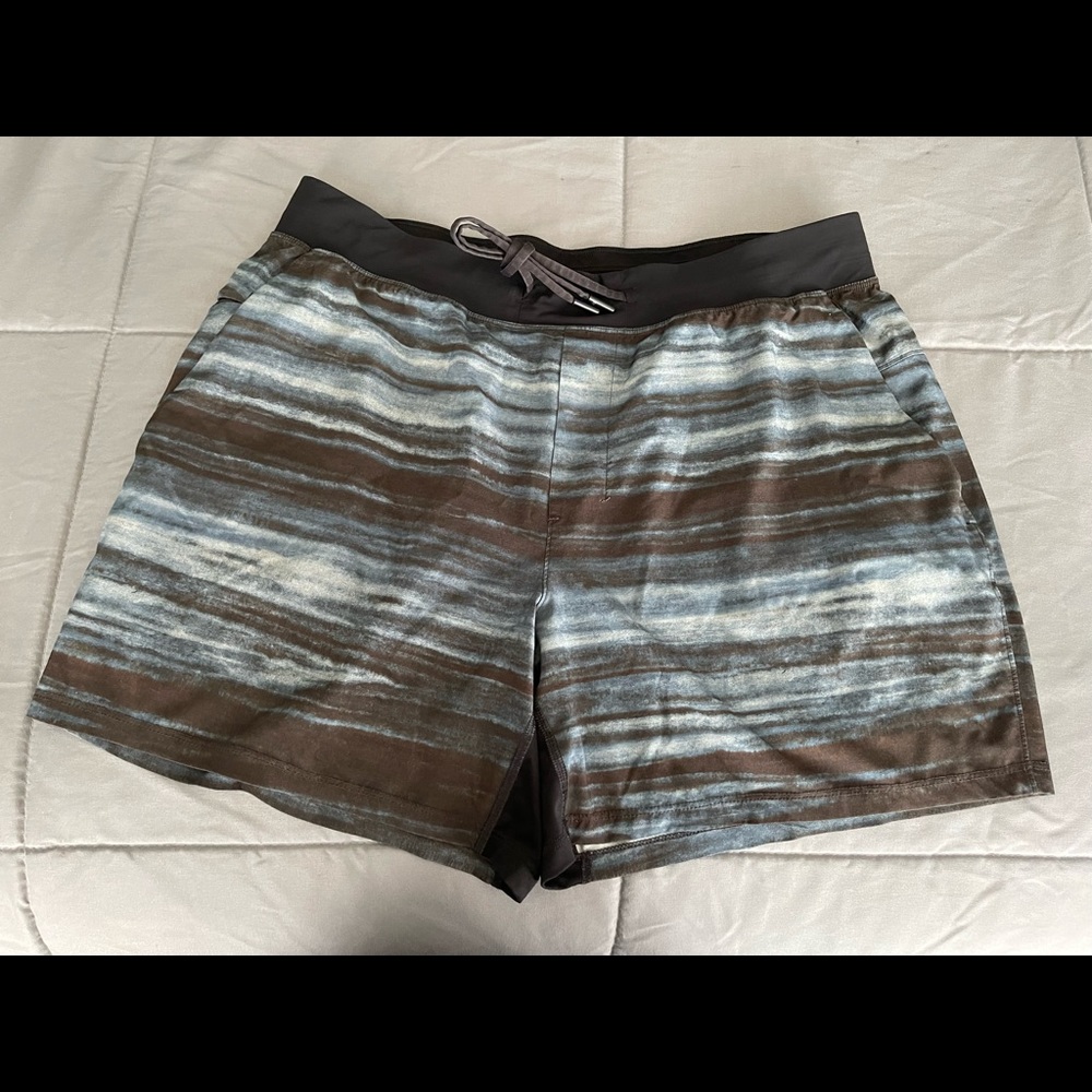 Lululemon T.H.E. Short XL 6” Navy/Black/White